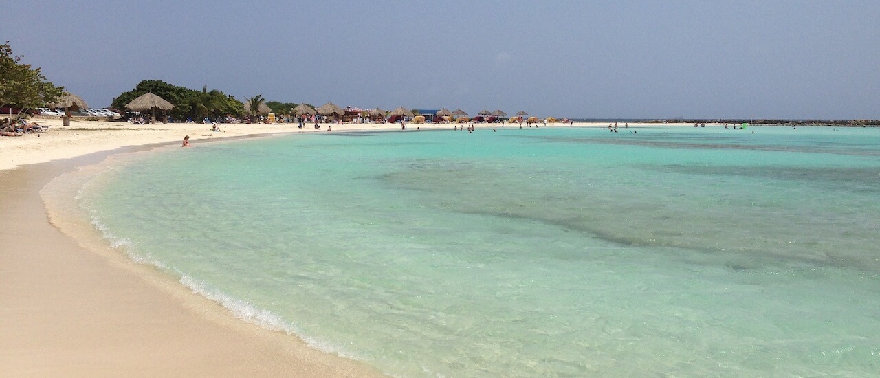 Houston to Jamaica or Aruba from 359 R/T nonstop [United]