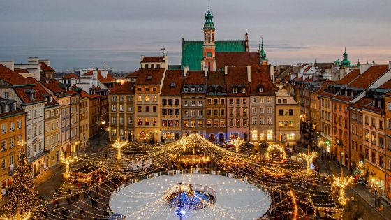 Nonstop flights to Warsaw, Poland from $473 R/T